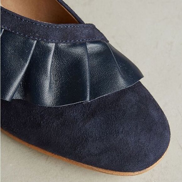 Anthropologie KMB navy suede crossed ruffle stacked heels - Picture 2 of 9